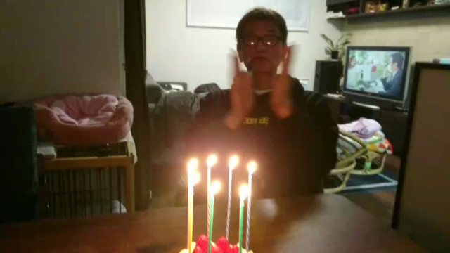 パパが歌ってくれたハッピーバースデーの記事動画
