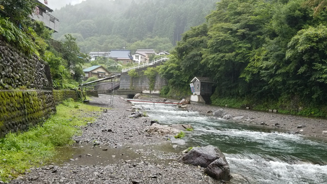 今日も雨ですの記事動画