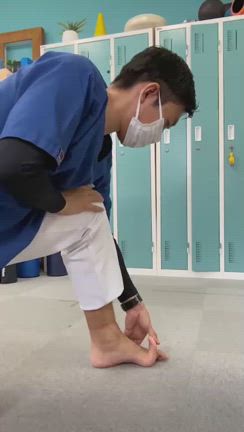 足首の痛みがとれにくい人の特徴❶の記事動画