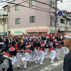 だんじりライブのまとめを観ているの画像
