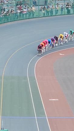 岸和田競輪場 高松宮記念杯競輪 2日目の記事動画