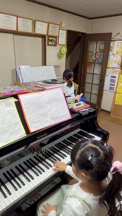 発表会や、秋の JAZZコンサートや、グレード検定の練習^_^の記事動画
