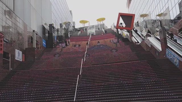 京都旅5　 京都駅屋上ウォッチングの記事動画
