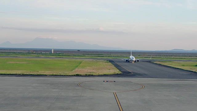 佐賀牛レストラン「季楽」と佐賀空港の記事動画