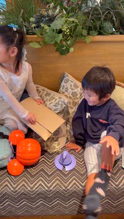 ペイントして本気モード？ハロウィン堪能の記事動画