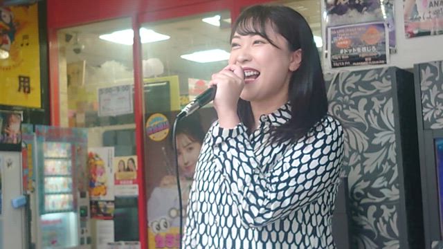 ドン・キホーテ梅田本店前　ミライスカート＋フリーライブの記事動画