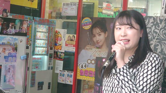 ドン・キホーテ梅田本店前　ミライスカート＋フリーライブの記事動画
