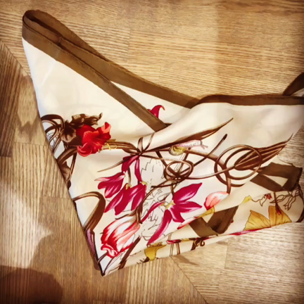 scarf arrangeの記事動画
