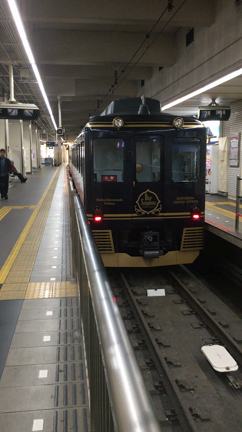 発車メロディーがクラシックのこの曲！<近鉄観光特急 青のシンフォニー>の記事動画
