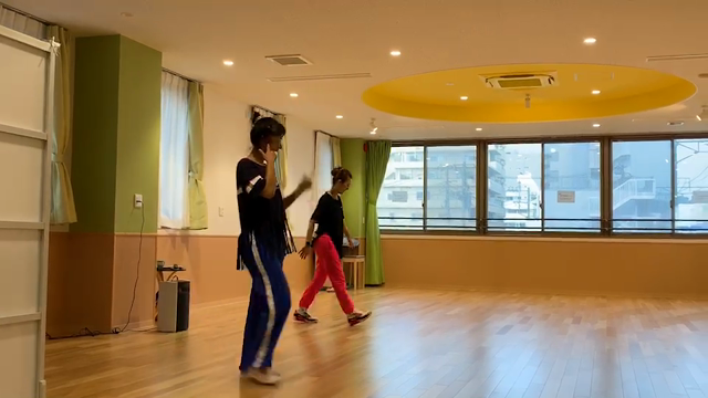 みんながみんな英雄《振付前半》の記事動画
