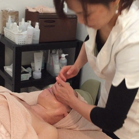 体幹鍛え られるフェイシャルマッサージ法の画像