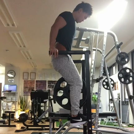 カッコいい大胸筋を作る為に！の記事動画