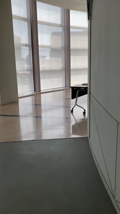 発表会後、資料整理の記事動画