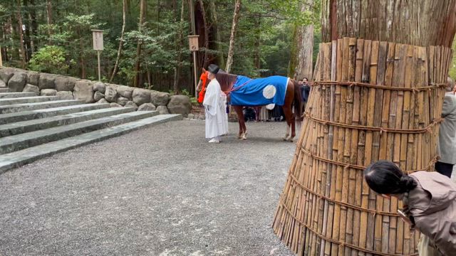 人生初の内宮朔日参りとすし久朔日粥と神馬さまの記事動画