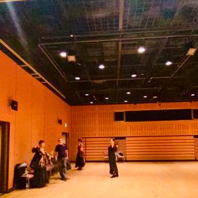 明日、飛び出すよの画像