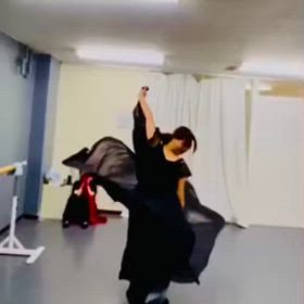 ７２０度のひらひらスカートでグルグル/「点翻」の特訓の画像