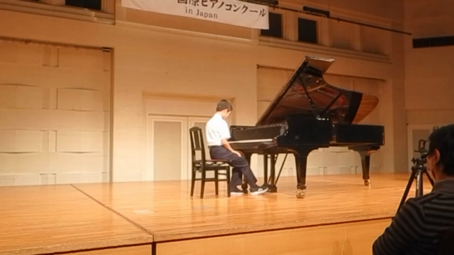 金賞、審査員特別賞。やったね、もっくん！の記事動画