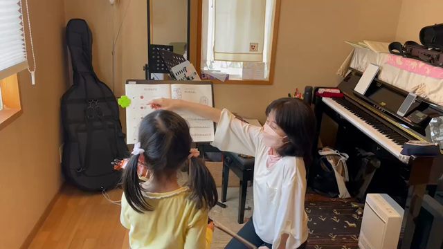［動画でご紹介］バイオリン初めて間もない生徒さんのレッスン♪の記事動画