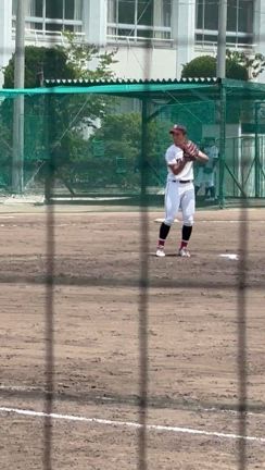 高校野球の観戦✌️の記事動画