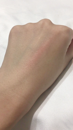 ブルベにオススメのオレンジ系チークの記事動画