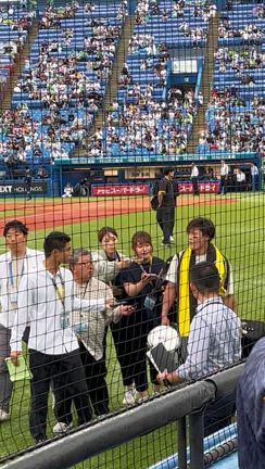 神宮球場暑い熱い二日間の記事動画