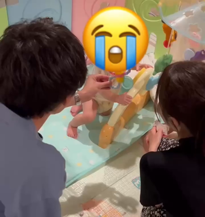 人見知り期の娘の記事動画