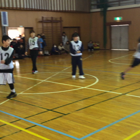 学年対抗バスケットボール大会  5年生の画像