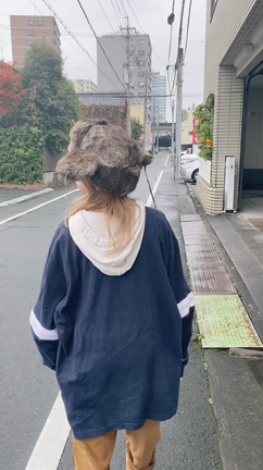 若者に菓子食べさせたがるおばあちゃんの片鱗出てるの記事動画