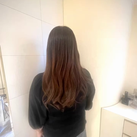 カールスタイルロングヘアの画像