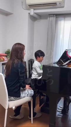 ピアノ＆えんぴつ（ダブルコース）のレッスン動画を公開！の記事動画