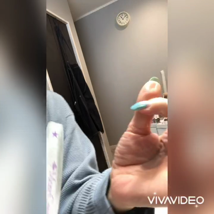ジェルネイルを短く整える方法の記事動画