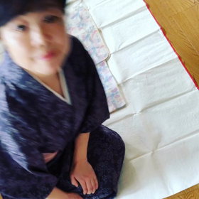 着物のたたみ方（前半）の画像