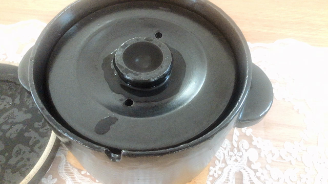【ゆる家事】手を濡らさずにお米をとぐ方法＆土鍋で白米の炊飯の記事動画