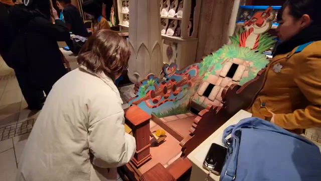 2025年12月ディズニーのクリスマス ランド編Part３の記事動画