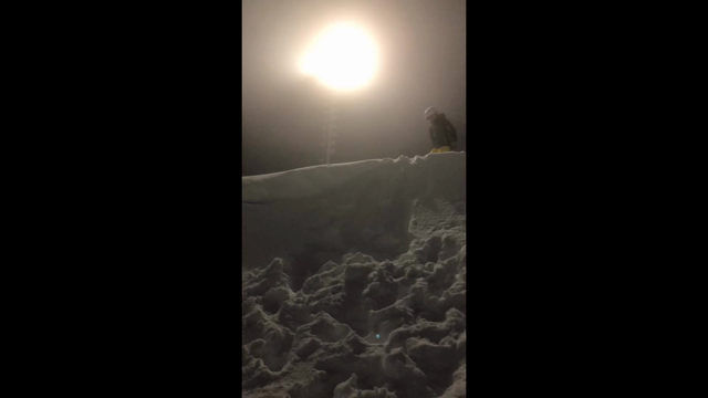 スキー場でスキーしない？！その2の記事動画