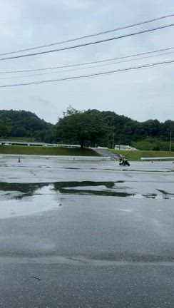 雨の日のスクールで話した事の記事動画