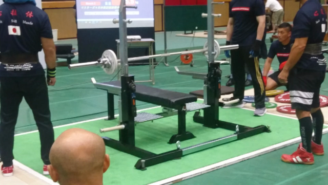 パーソナルのお客様、パワーリフティングで優勝！の記事動画