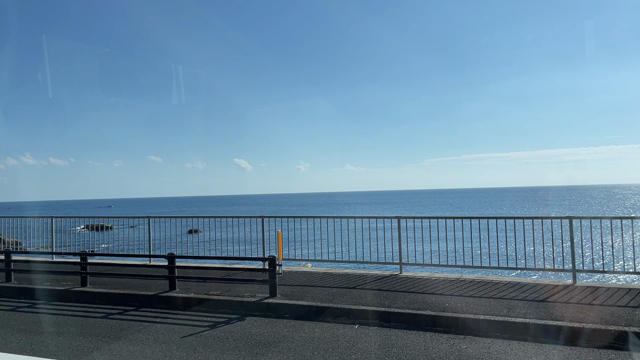 空港へ向かってますの記事動画