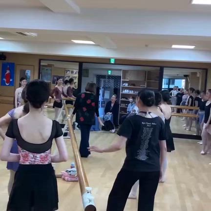 ニーナ▪︎アナニアシヴィリさん　ワークショップ動画の記事動画