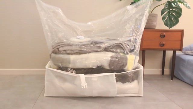 【狭いけど、すっきり暮らす】収納の悩みが激減！使ってよかった布団圧縮袋の記事動画