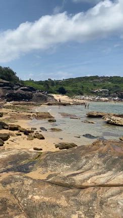 【シドニーの休日】穴場なLittle Bay Beachへ。の記事動画