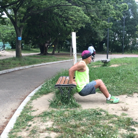誰でも二の腕キュットレーニング。さぁ今日からやってみよう♩の画像