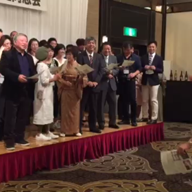 同窓会・校歌熱唱♬の画像