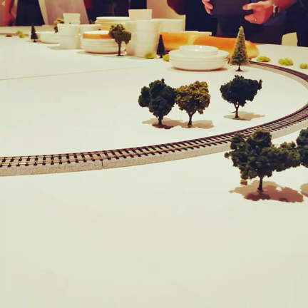 MINIATURE LIFE 展の記事動画