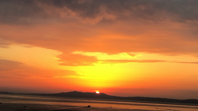今日の淡路島に沈む夕陽の記事動画