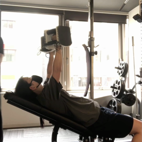 ライザップ初日から1089日目（ダンベルフライ）の画像