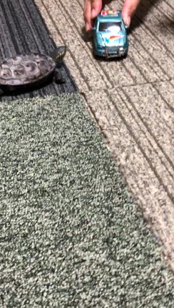 ミニカーで遊ぶ動画の続きです^ ^の記事動画