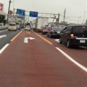 目の前で違反の画像