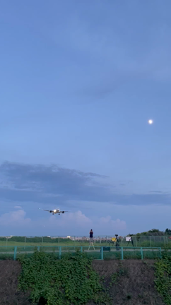 飛行機好きの聖地への記事動画