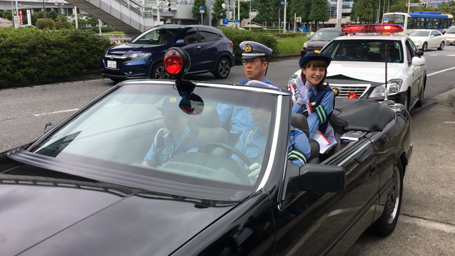 一日警察署長の記事動画